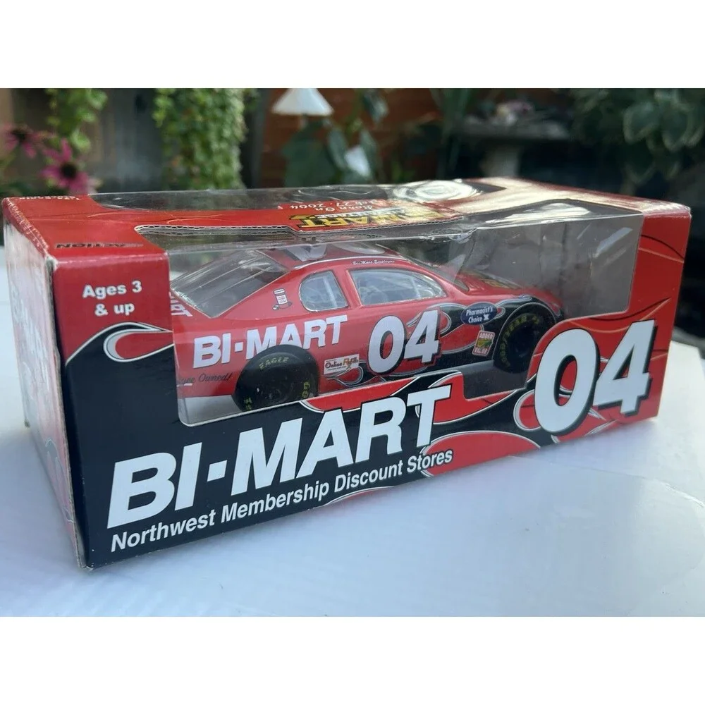 2004 Action Racing Collectables Bi-Mart #04 1:24 Scale Stock Car.